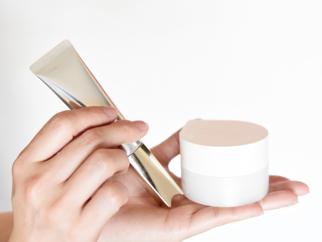 美容液とクリームイメージ